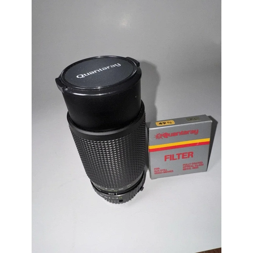 Quantaray Auto Zoom 75-200mm 55 151554 Camera Lens W/ 49mm Filter & Carry Case