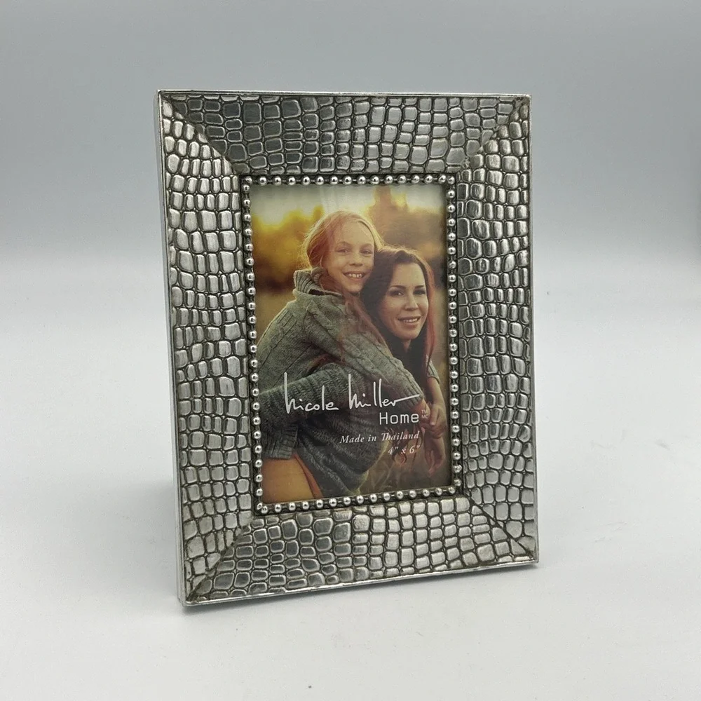 Nicole Miller Home Crocodile Silver 4 x 6 Photo Frame Solid Metal