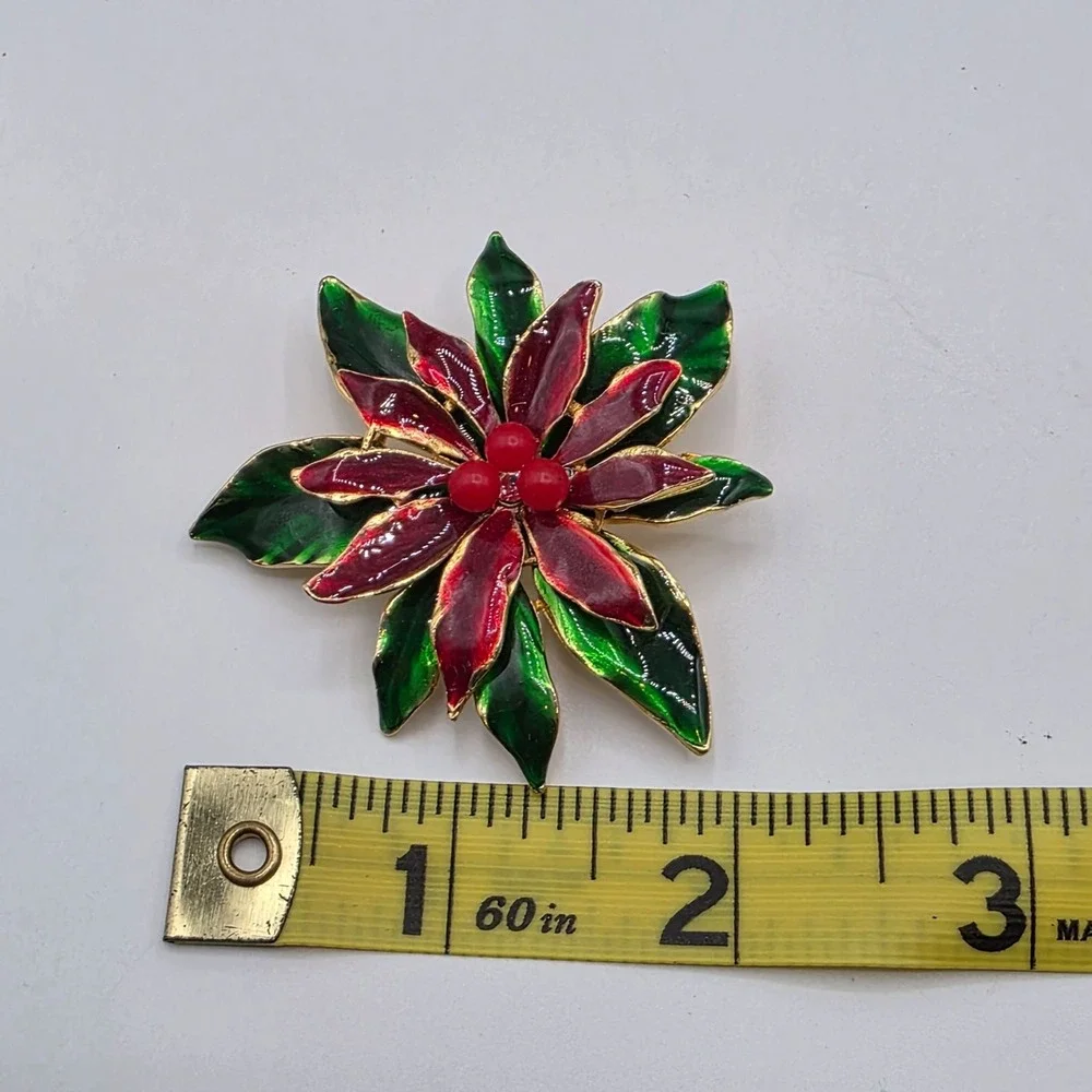 The Unbranded Brand vintage enamel