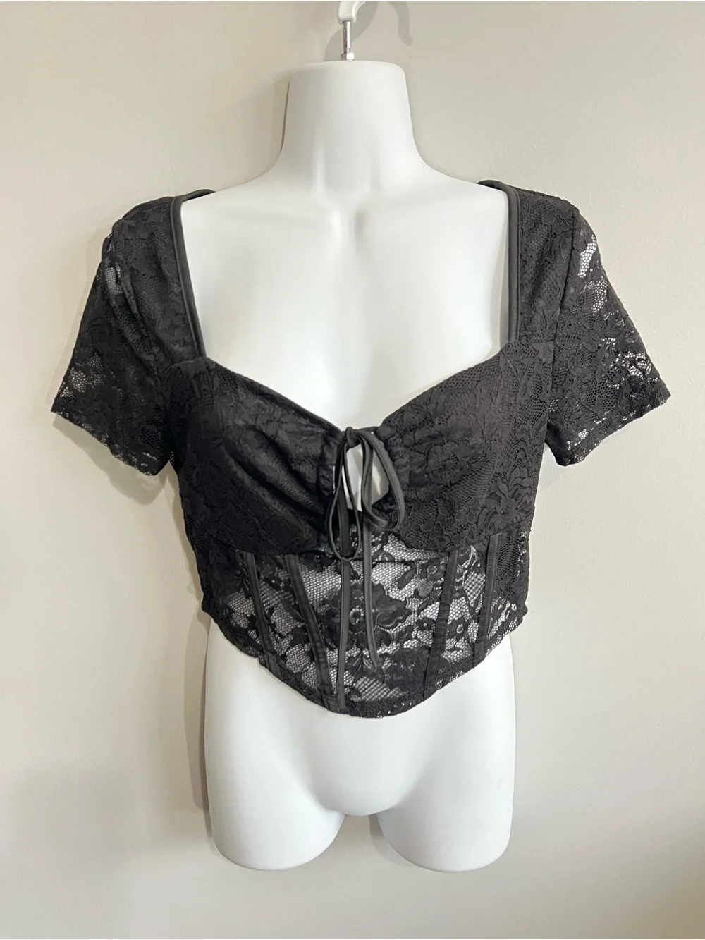 Shein Size M Black Lace Corset-Style Keyhole Tie Short Sleeve Crop Top Goth