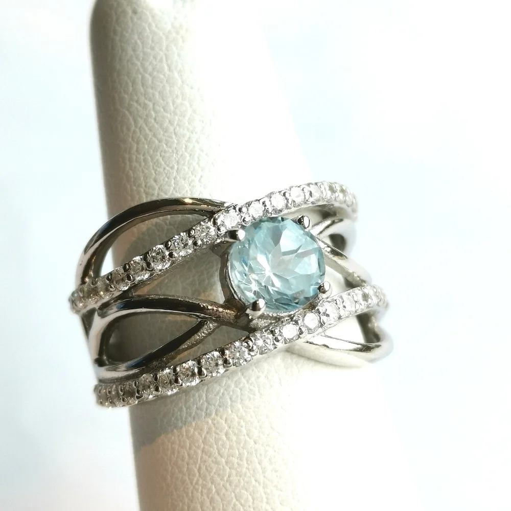 Sterling silver blue topaz gemstone ring sz 6 🆕