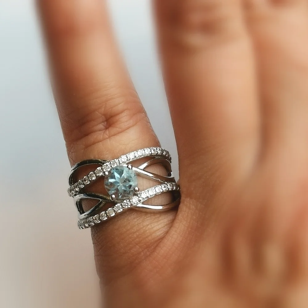 Sterling silver blue topaz gemstone ring sz 6 🆕
