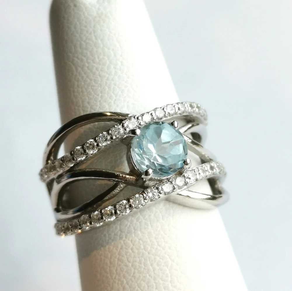 Sterling silver blue topaz gemstone ring sz 6 🆕