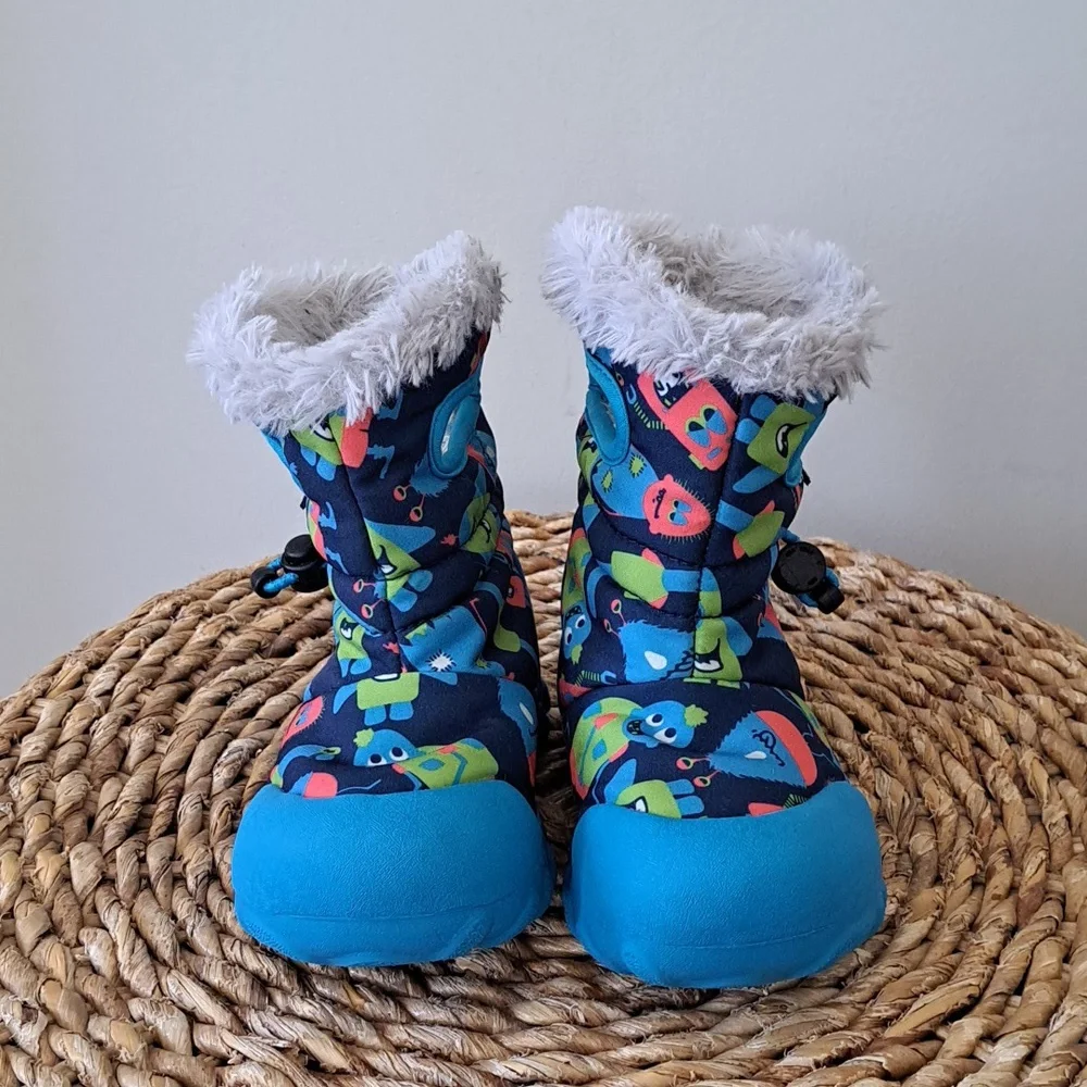 Bogs Toddler Monster Print Waterproof Pull On Winter/Outdoor Blue Rubber Boots 9