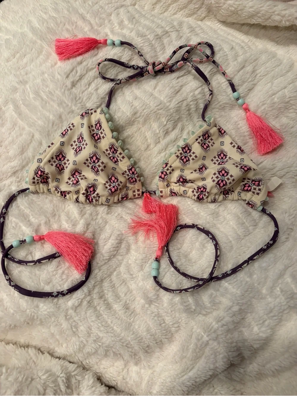Victoria’s Secret Cream/Purple Triangle Tassel Bikini Top, Sz Medium