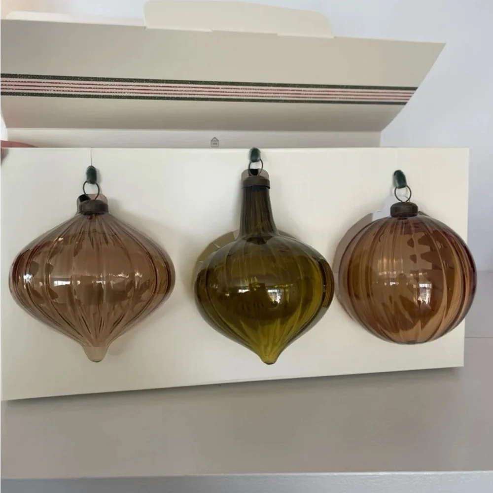 Hearth & Hand elegant glass
