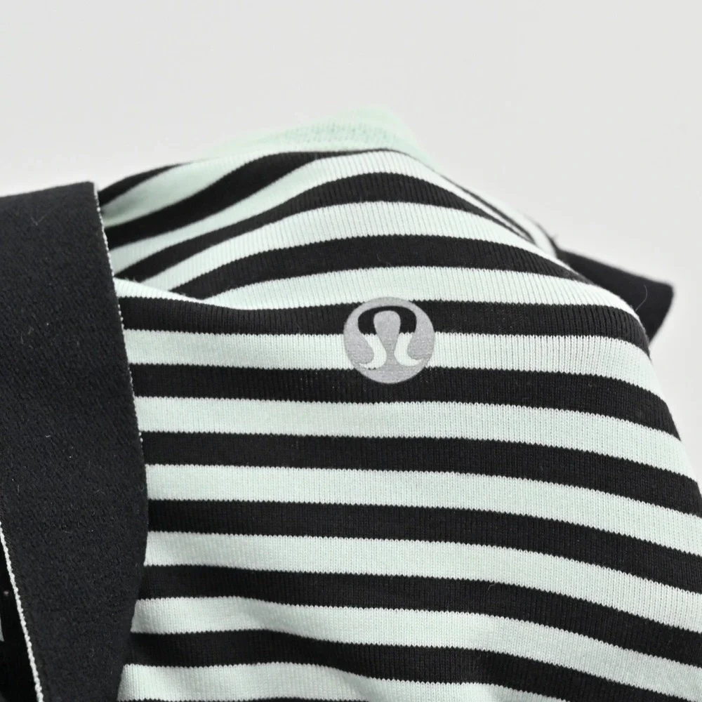 lululemon athletica pre owned