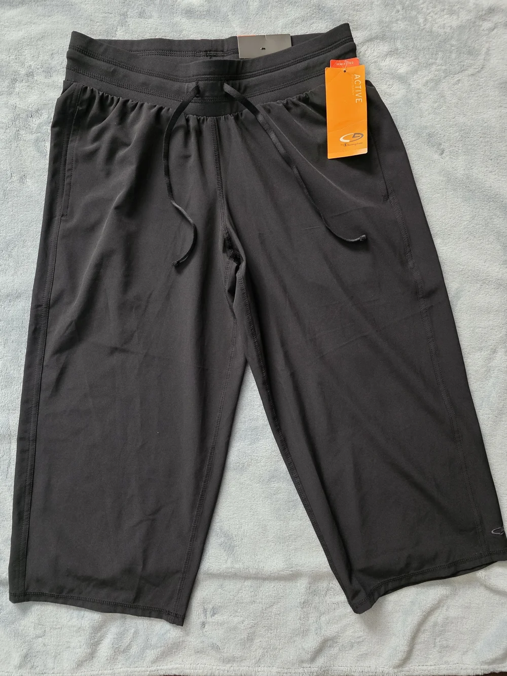 C9 by Champion Women's Black Capri Pants M Yoga Drawstring Pockets 18