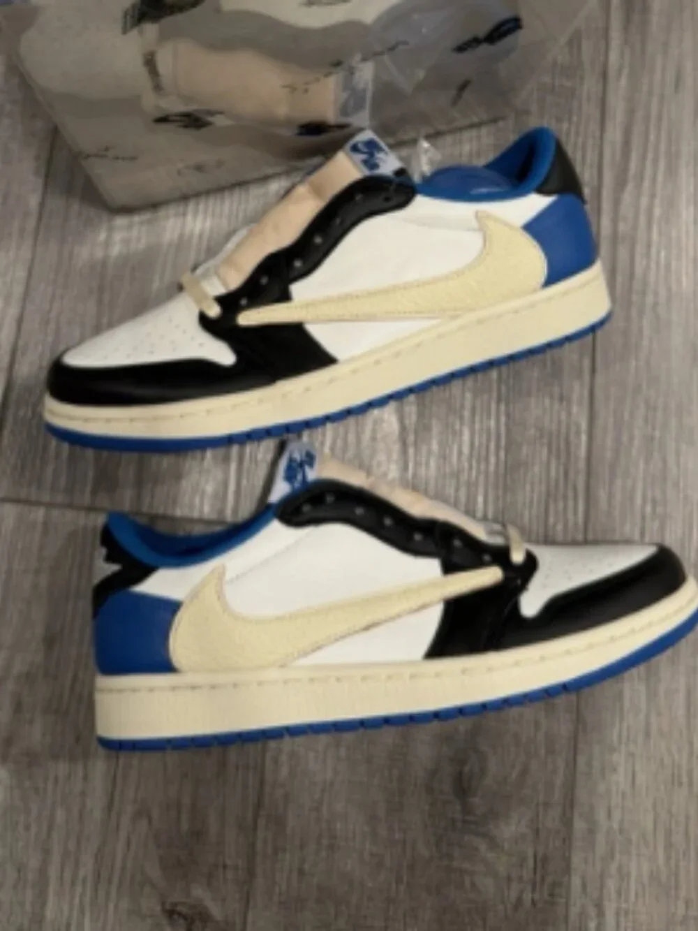 Nike Air Jordan 1 Retro Low Og SP Fragment Travis Scott