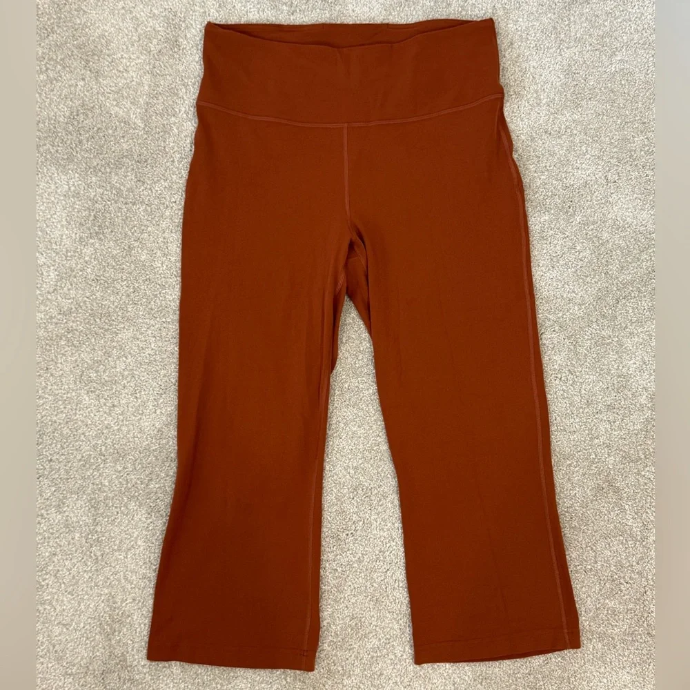 Lululemon Groove Super High Rise Crop Size 14