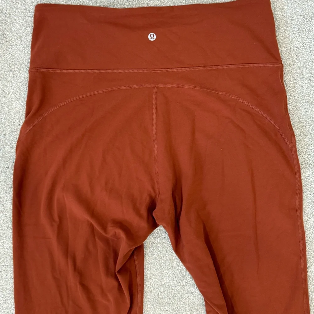 Lululemon Groove Super High Rise Crop Size 14