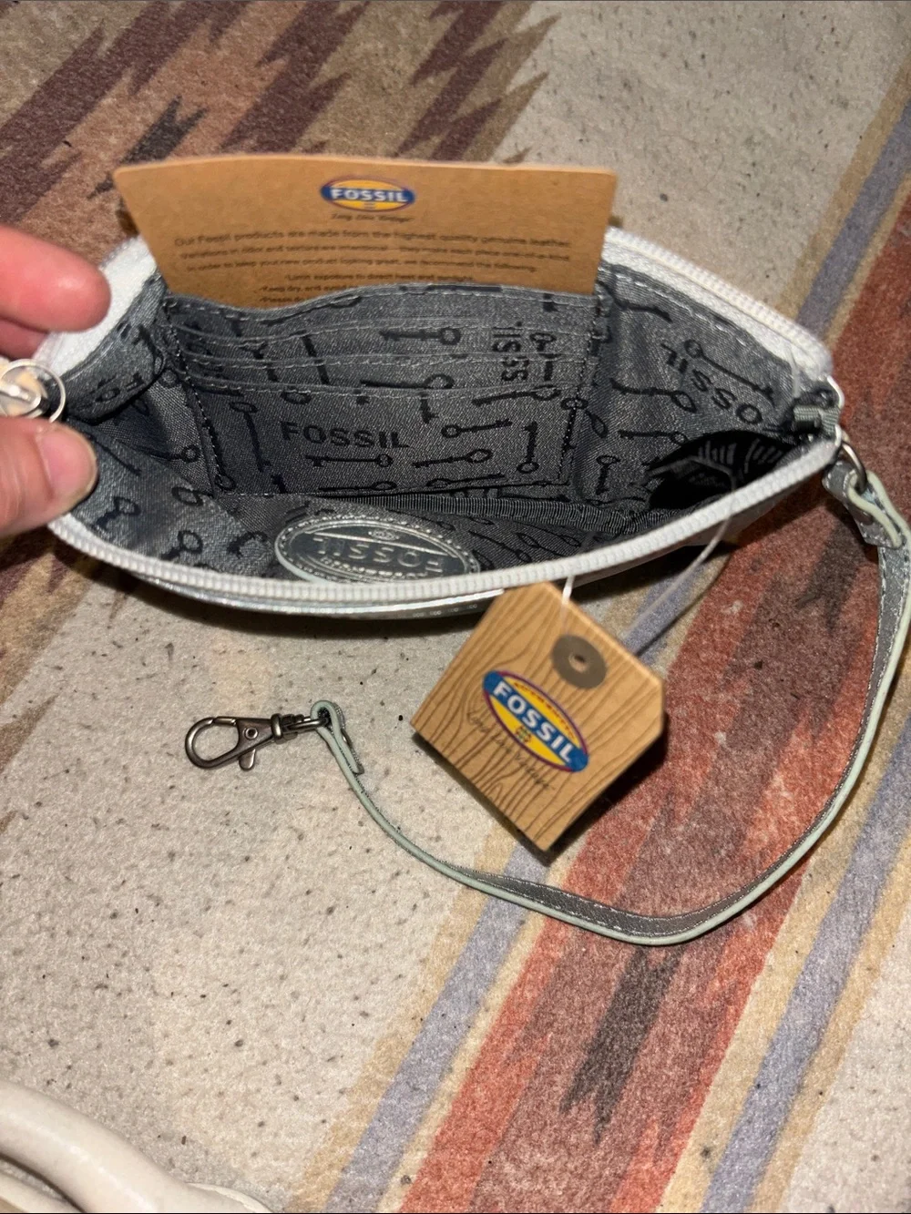 BRAND NEW Fossil Metallic Silver Women's Wristlet Clutch.