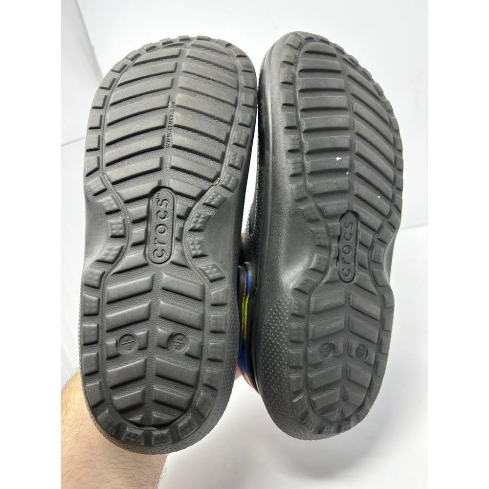 Crocs Adult Unisex Classic Black Lined with Tie Dye Strap & Lining M 8/W 10