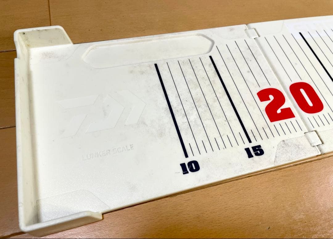 Daiwa Lunker Scale Measuring Tape Folding
